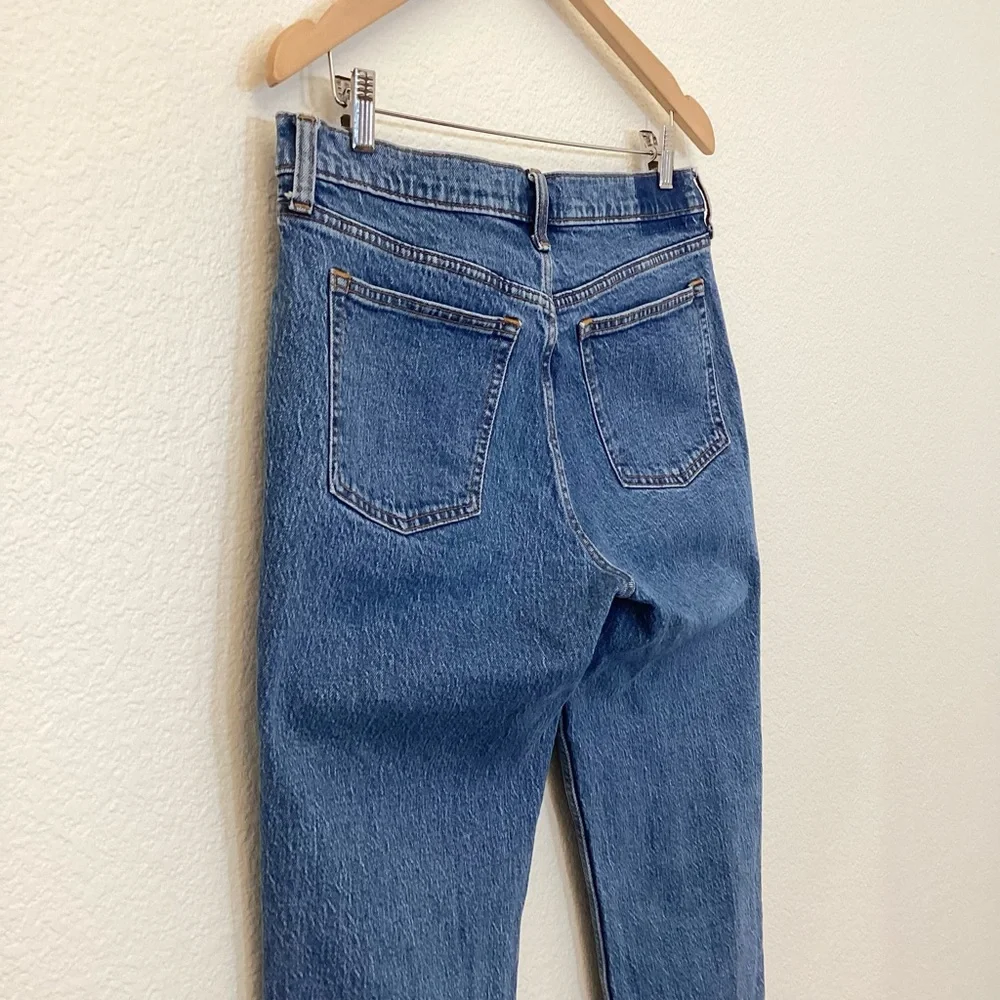 Abercrombie Fitch 10 Short (30S) ‘90s Straight Mid Rise Women’s Jeans Med Wash